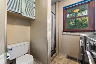 215 N Linda St, Hobart, IN 46342 - Photo 14
