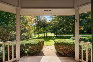 239 Crabapple Ln, Valparaiso, IN 46383 - Photo 4