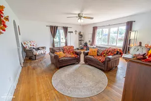 2350 Newton St, Lake Station, IN 46405 - Photo 4