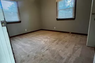 4022 Cleveland Ave, Michigan City, IN 46360 - Photo 16