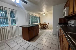 4022 Cleveland Ave, Michigan City, IN 46360 - Photo 6