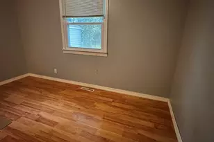 4022 Cleveland Ave, Michigan City, IN 46360 - Photo 14