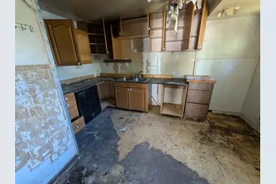 3021 Clay Street, Lake Station, IN 46405 - Photo 6