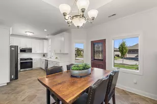 3600 Westbridge Dr, Valparaiso, IN 46383 - Photo 10