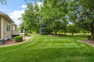910 Hawk Cir, Crown Point, IN 46307 - Photo 40