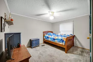 103 N Chicago St, Hebron, IN 46341 - Photo 10