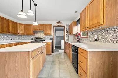 89 W 1100 N, Wheatfield, IN 46392 - Photo 10