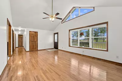 89 W 1100 N, Wheatfield, IN 46392 - Photo 4