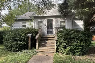 808 N 3rd St, Kentland, IN 47951 - Photo 1