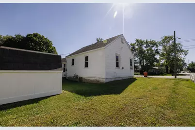 124 W School Street, Wolcott, IN 47995 - Photo 4