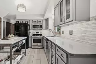 419 N True St, Griffith, IN 46319 - Photo 8