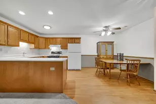 9243 Waymond Ave, Highland, IN 46322 - Photo 12