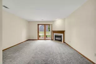 9243 Waymond Ave, Highland, IN 46322 - Photo 4