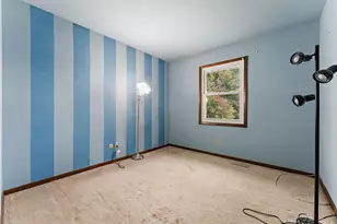 1250 Woodhollow Ct, Schererville, IN 46375 - Photo 16