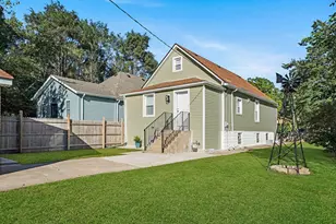 1562 McKinley St, Gary, IN 46404 - Photo 4