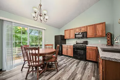 906 Lilly Court, La Porte, IN 46350 - Photo 4