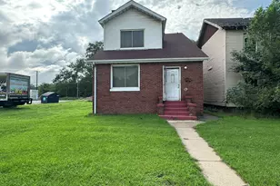638 Carolina St, Gary, IN 46402 - Photo 2