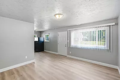 214 Pleasant Avenue, Michigan City, IN 46360 - Photo 4