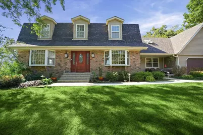 628 Hazelwood Path, Valparaiso, IN 46385 - Photo 4