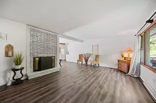 747 Waverly Rd, La Porte, IN 46350 - Photo 6