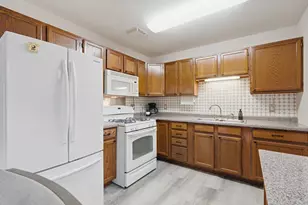 17524 Willowbrook Dr, Lowell, IN 46356 - Photo 4