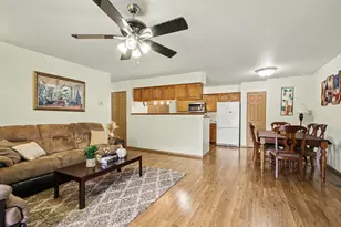 2039 W 75th Pl, Merrillville, IN 46410 - Photo 10