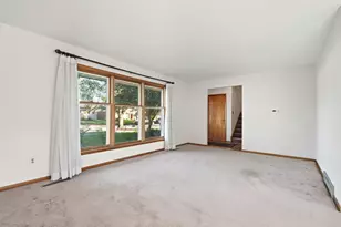 8504 Forest Ave, Munster, IN 46321 - Photo 4