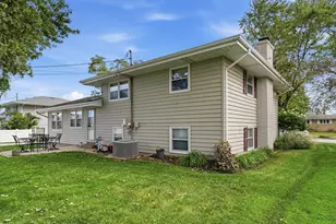8504 Forest Ave, Munster, IN 46321 - Photo 22