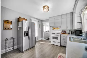 117 Burnham St, Lowell, IN 46356 - Photo 8