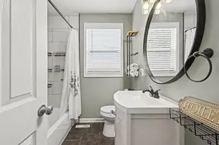 3730 Hemlock St, East Chicago, IN 46312 - Photo 8