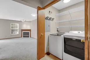 967 Misty Glen Dr, Valparaiso, IN 46385 - Photo 10