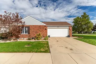 302 Amber Ln, Lowell, IN 46356 - Photo 2