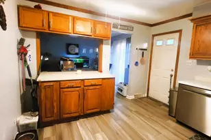 3119 W 60th Dr, Merrillville, IN 46410 - Photo 4