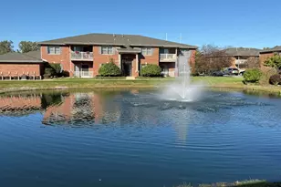 545 Cambridge Ct, Munster, IN 46321 - Photo 2