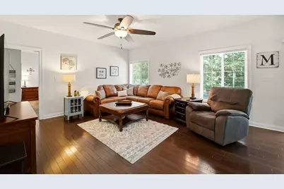 7027 Carolina Court, Hammond, IN 46323 - Photo 4