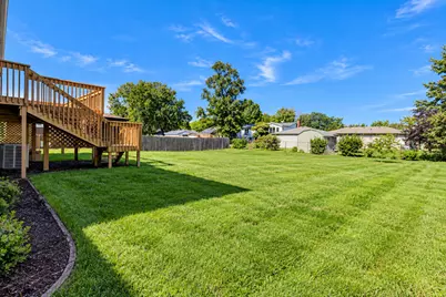 952 Hanover Lane, Dyer, IN 46311 - Photo 2