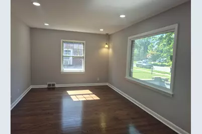 561 W Taft Street, Gary, IN 46404 - Photo 4