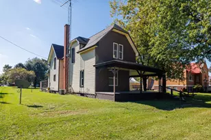 104 E 5th St, Earl Park, IN 47942 - Photo 4