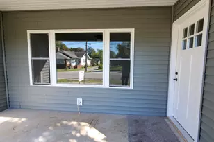 303 N 2nd St, Kentland, IN 47951 - Photo 2