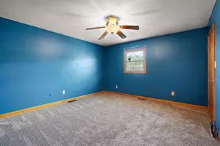 9542 Roosevelt Pl, Crown Point, IN 46307 - Photo 14