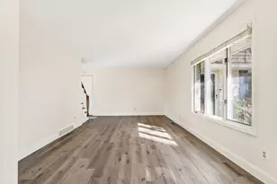 34 Woodhollow Dr, Schererville, IN 46375 - Photo 6