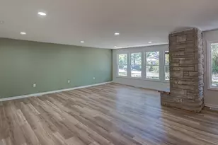 951 Wright St, Gary, IN 46404 - Photo 8