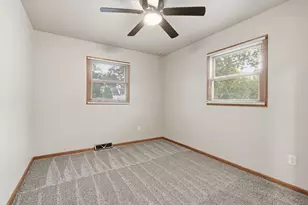 4750 E 26th Pl, Lake Station, IN 46405 - Photo 14