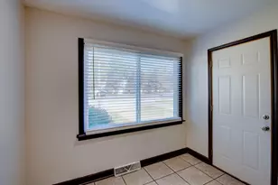 4901 Pierce St, Gary, IN 46408 - Photo 16