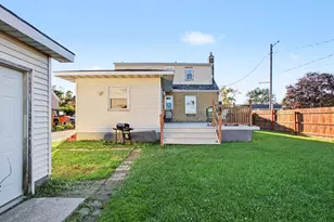 419 N Wisconsin St, Hobart, IN 46342 - Photo 22