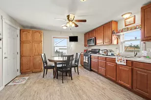 419 N Wisconsin St, Hobart, IN 46342 - Photo 10