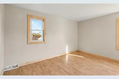 419 N Wisconsin Street, Hobart, IN 46342 - Photo 8