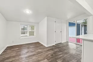 518 Avalon Dr, Dyer, IN 46311 - Photo 6