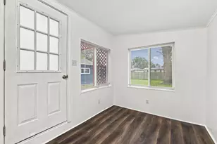 518 Avalon Dr, Dyer, IN 46311 - Photo 12