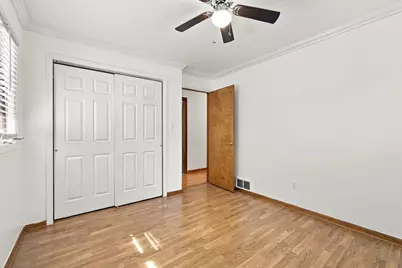 9502 Fran-Lin Parkway, Munster, IN 46321 - Photo 12